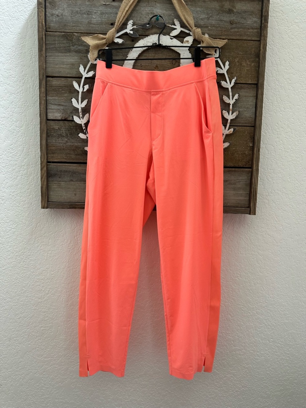 Athleta‎ Brooklyn Straight-Leg Pull-On Pants neon orange ankle pants size 6